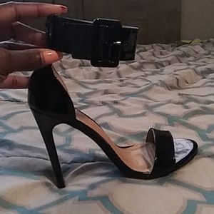 Liliana black open toe heels